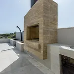 Beachfront Luxury Mare, Featuring A Heated Pool, Fitness Area, And Sauna Villa *