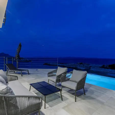 Beachfront Luxury Mare, Featuring A Heated Pool, Fitness Area, And Sauna Villa Potomje