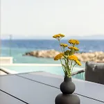 빌라 Beachfront Luxury Mare, Featuring A Heated Pool, Fitness Area, And Sauna *