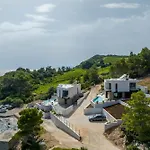 Beachfront Luxury Mare, Featuring A Heated Pool, Fitness Area, And Sauna * Potomje