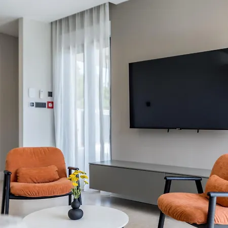 Beachfront Luxury Mare, Featuring A Heated Pool, Fitness Area, And Sauna Βίλα