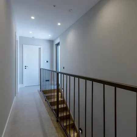 Βίλα Beachfront Luxury Mare, Featuring A Heated Pool, Fitness Area, And Sauna