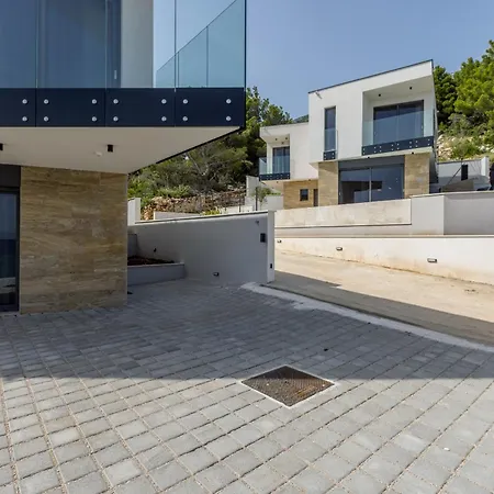 Luxury Mare, Direkt Am * Potomje