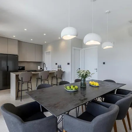 Luxury Mare, Direkt Am *