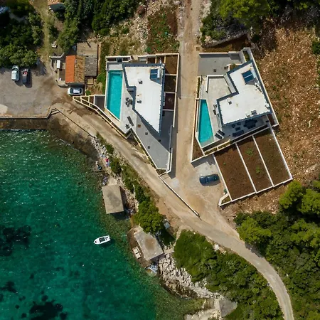 Beachfront Luxury Mare, Featuring A Heated Pool, Fitness Area, And Sauna Willa Potomje