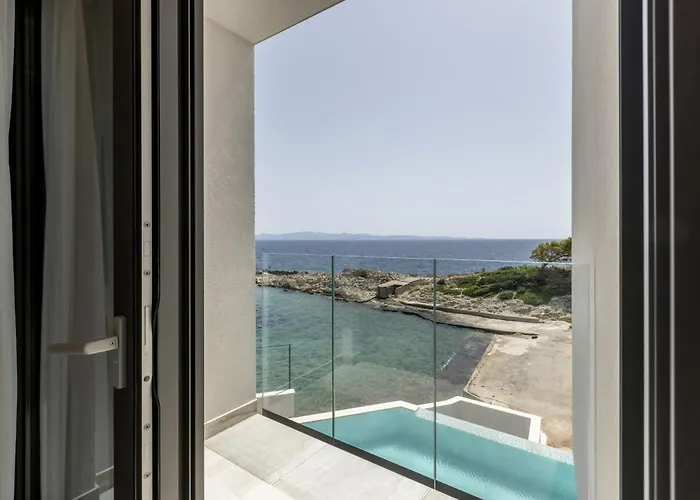 别墅 Beachfront Luxury Mare, Featuring A Heated Pool, Fitness Area, And Sauna *
