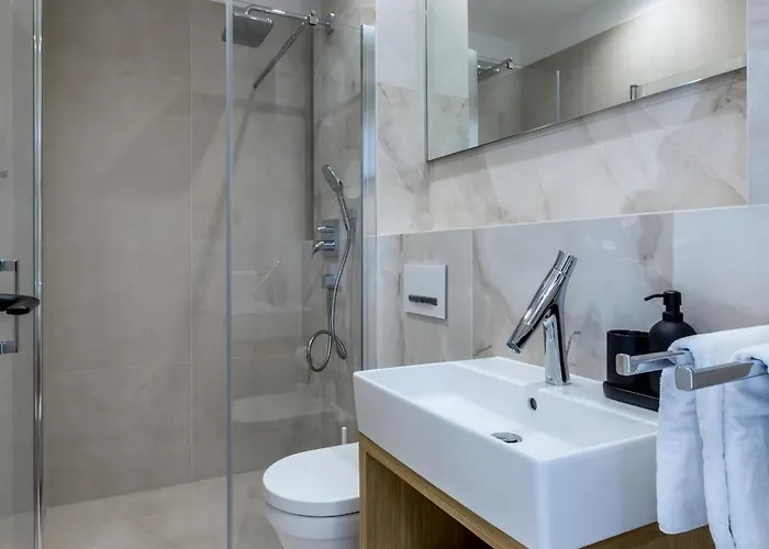 Luxury Mare, Direkt Am